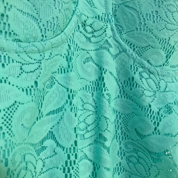 Lace Tank Top - Picture 3 of 3